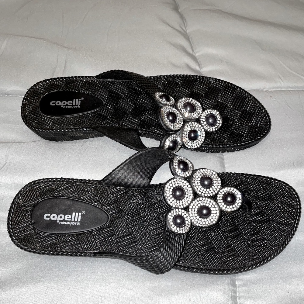 Womens Sz 9 flip flops